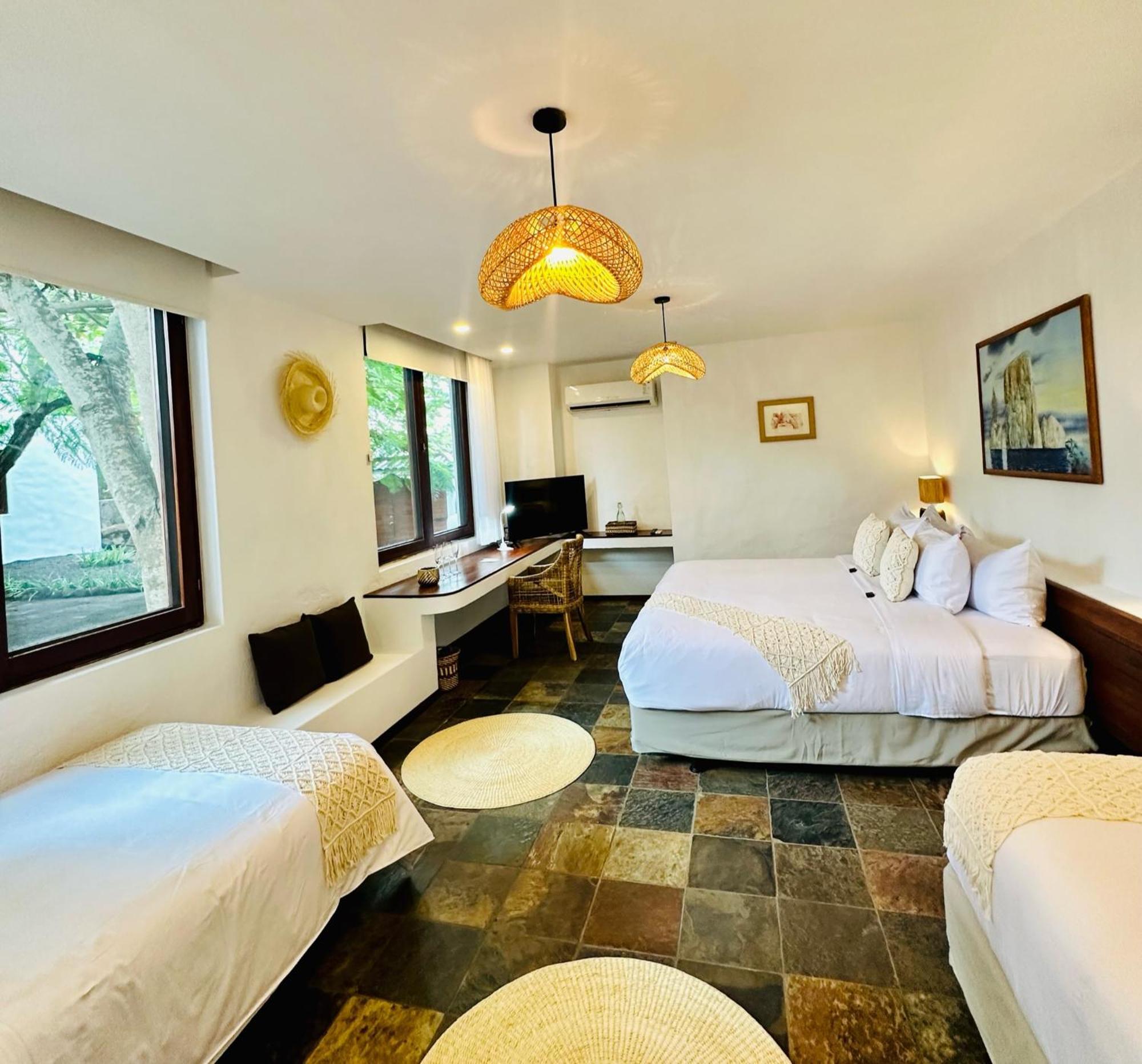 Hotel Villa Escalesia Galapagos Пуэрто-Айора Экстерьер фото